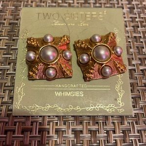 TWO SISTERS EARRINGS ** VINTAGE **